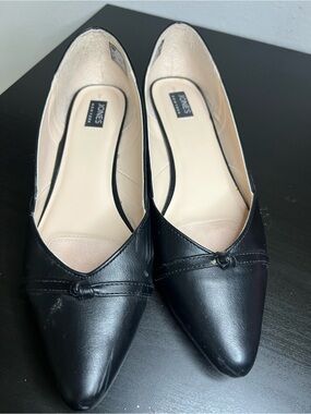 Jones New York Black Pointed-Toe Knot Flats